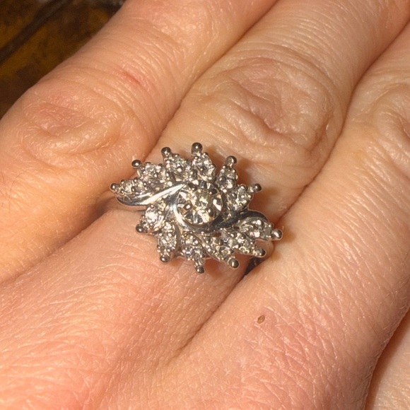 ✨Vintage 14K White Gold Starburst Ring (MC1) SZ7 ✨ - Picture 5 of 16